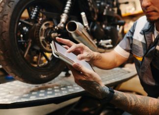 Can You Get Same-Day Doorstep Two Wheeler Service in Hyderabad? Doorstep Two Wheeler Service in Hyderabad