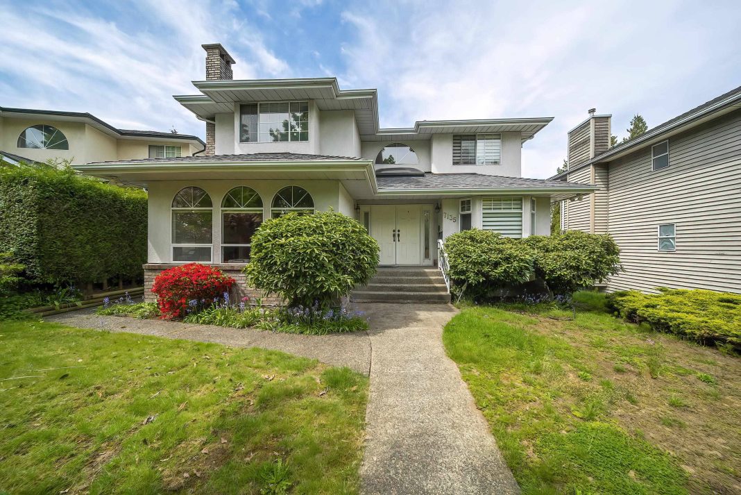 Yinon Filler Luxury Homes Burnaby
