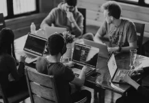 How Employers Can Improve Candidate Communication Throughout Hiring staffing agencies near me