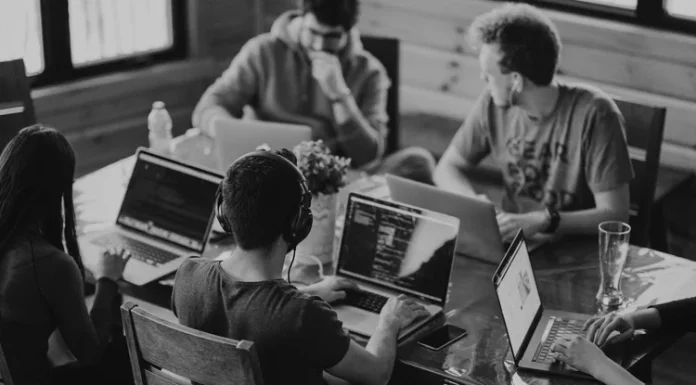 How Employers Can Improve Candidate Communication Throughout Hiring staffing agencies near me